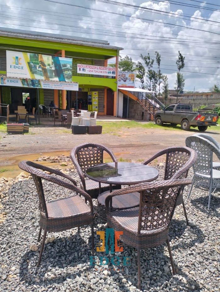 Round 4-Seater Rattan Dining Set - Image 2